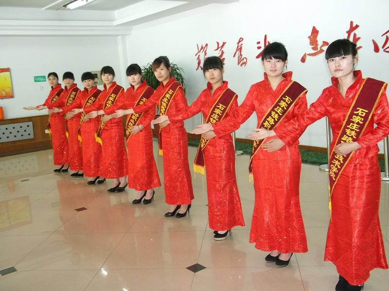 礼仪队与摄影摄像服务 时代舞台上的双生花